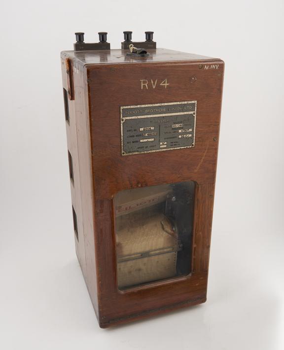 Recording electrodynamometer voltmeter, by Elliott Bros