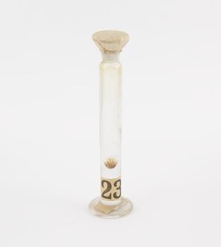 Glass jar containing pararosaniline hydrochloride