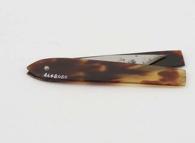 Abscess lancet, steel, in tortoiseshell sheath, by Geo