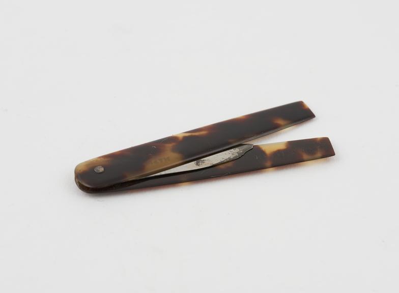 Steel lancet, in tortoiseshell sheath, by Mapleson, British