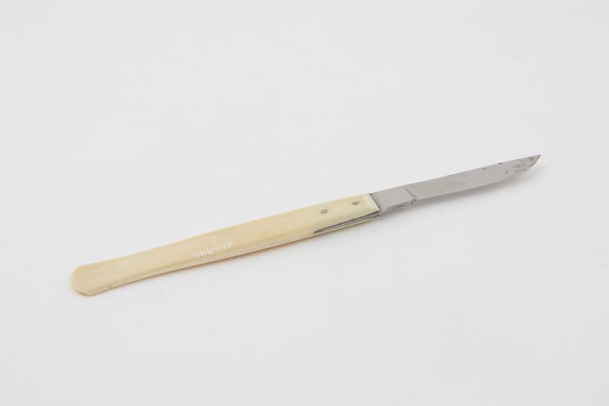 Scalpel, steel and ivory, by Wood, British, 19th century