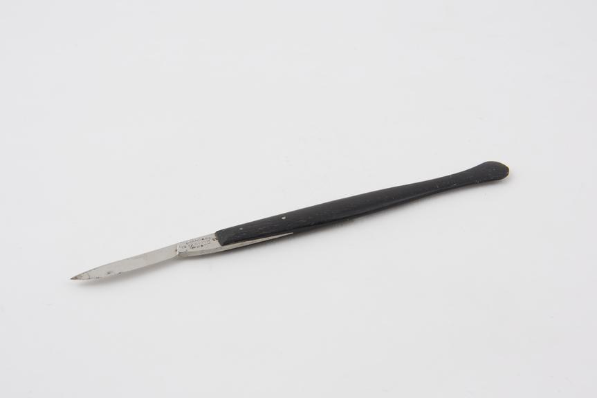 Scalpel, steel and ebony, by Evans and Co