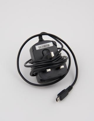 Charger for Blackberry 8700g mobile phone