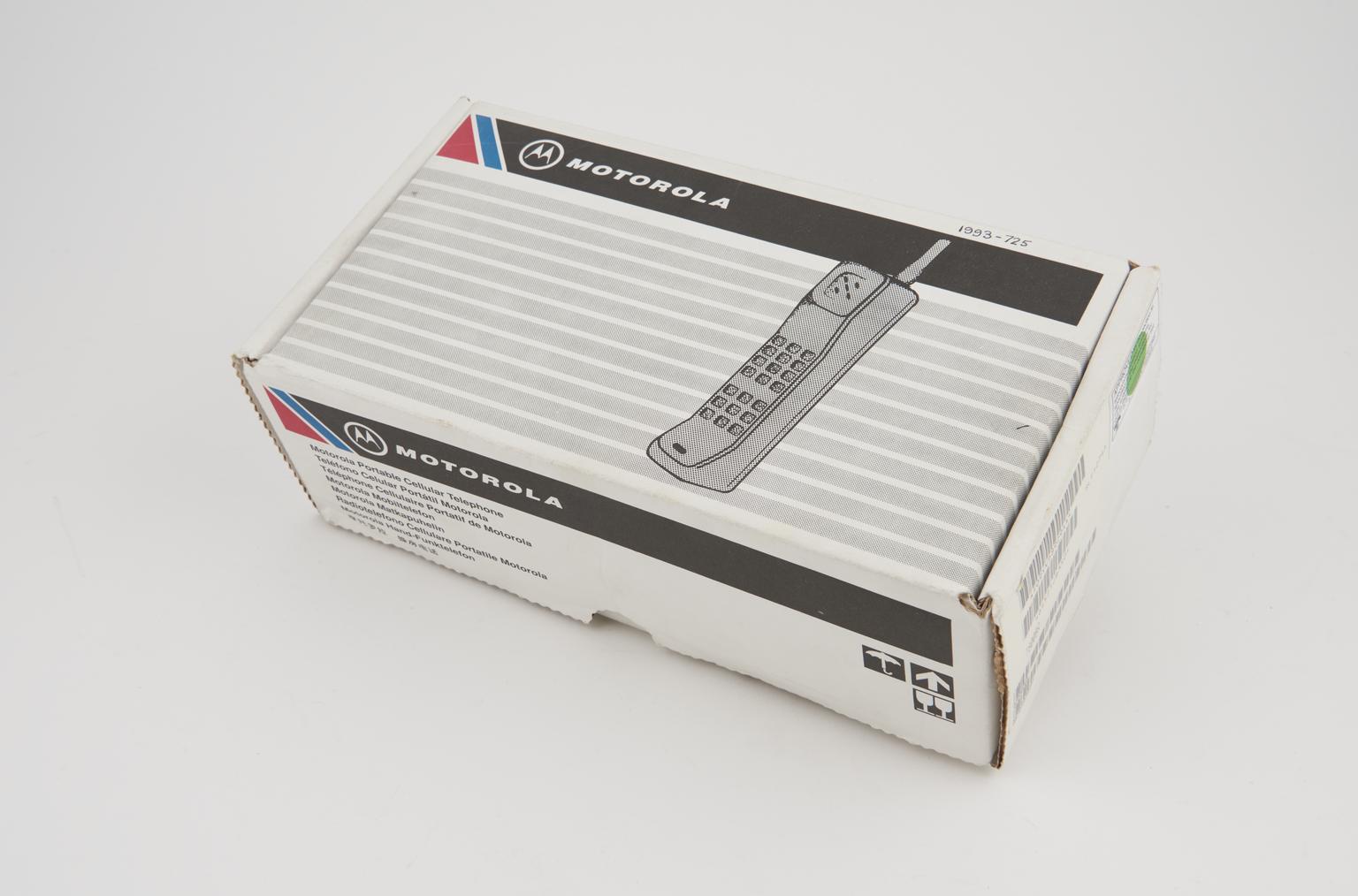 8800X Cellular mobile 'block phone', Model No F09Y, 1992 | Science