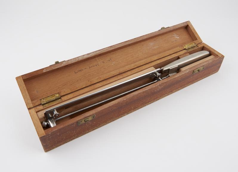 Humby skin-grafting razor in wooden case, by Down, England