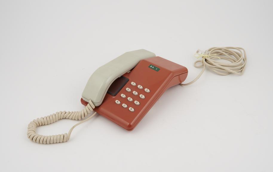 Telephone handset 'Viscount STM 9601R', red and grey