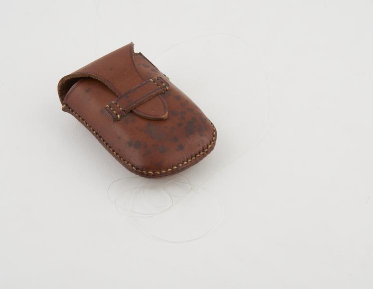 Weldon rangefinder, in leather case, 1900-1914