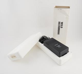 Battery charger and lead for NA2002 Digital level by Leica