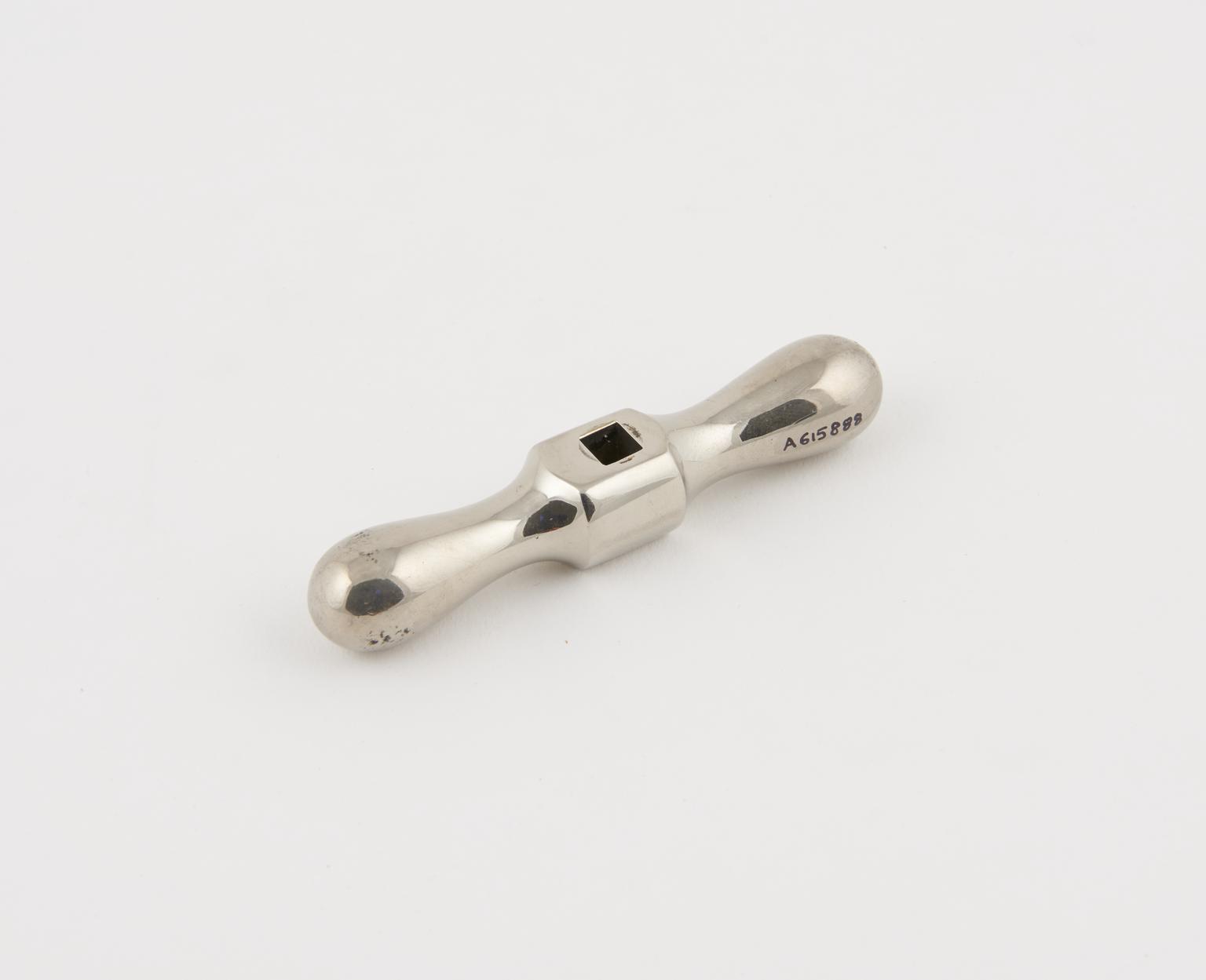 Universal Handle Instrumentarium Handle from surgical instrument | Science Museum Group Collection
