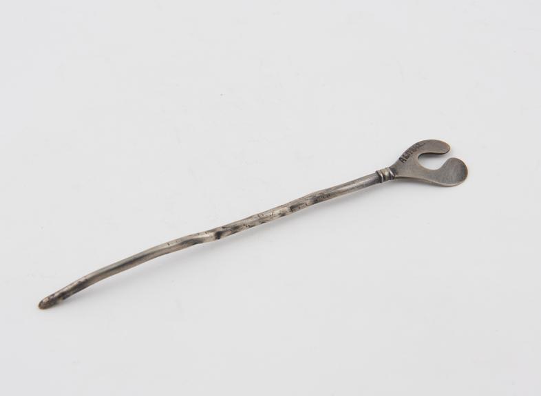 Director with fraenum slit, possibly English