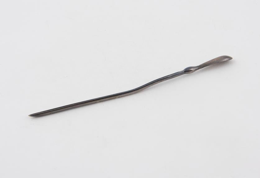 Director and scoop, steel, inscribed W.E., 1701-1900