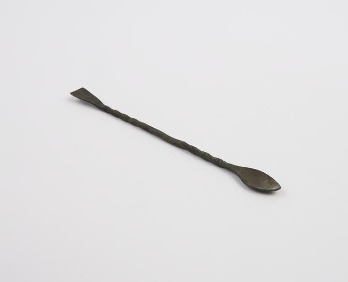 Scoop, 2 headed, bronze, Roman