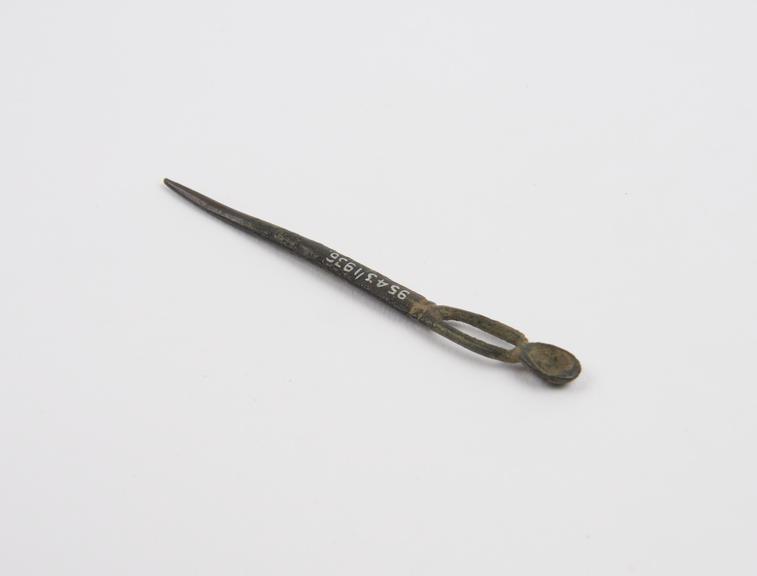 Combined needle and scoop, bronze, Roman