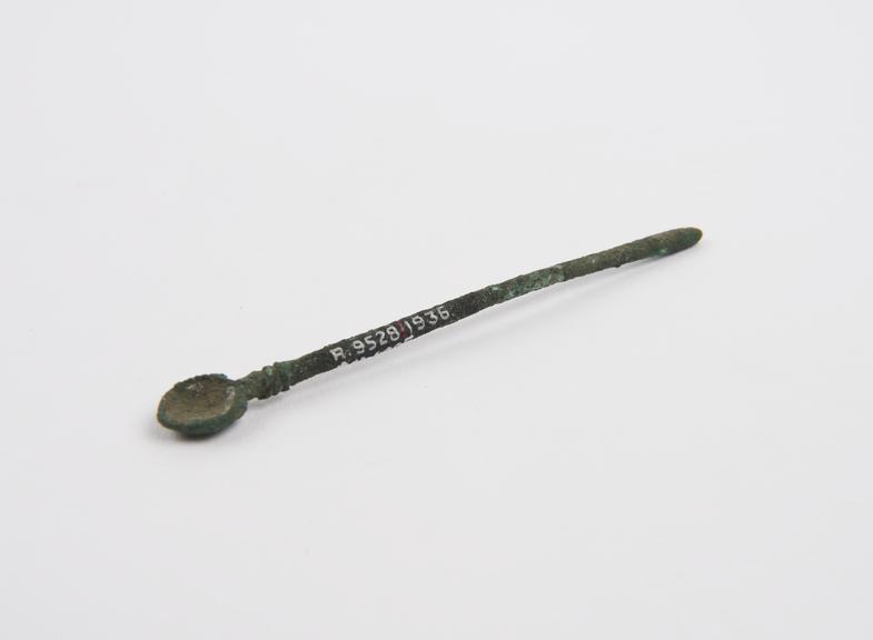 Combined spoon and probe, bronze, Graeco-Roman(?), 500BC-500AD