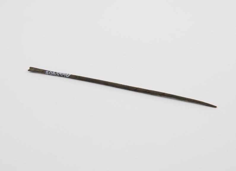 Needle, iron, Roman