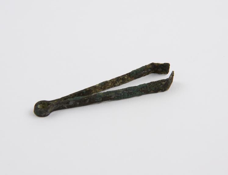 Depilatory forceps, bronze, Graeco-Roman