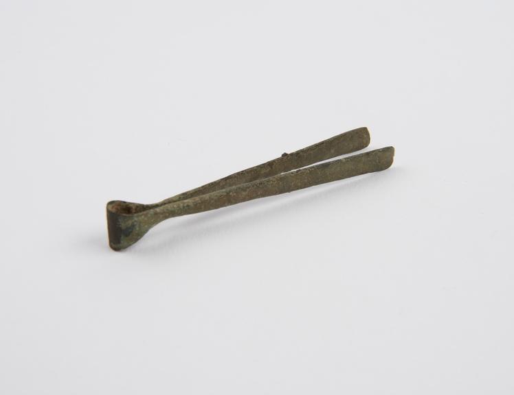 Depilatory forceps, bronze