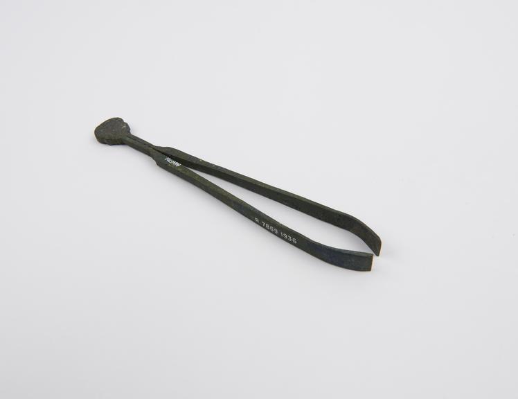 Metal copy of bronze forceps, original Roman, European