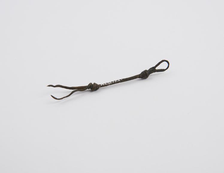 Tweezers, bronze, found in London, Roman, 50BC-500AD