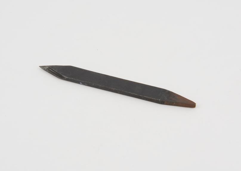 Unidentified, steel