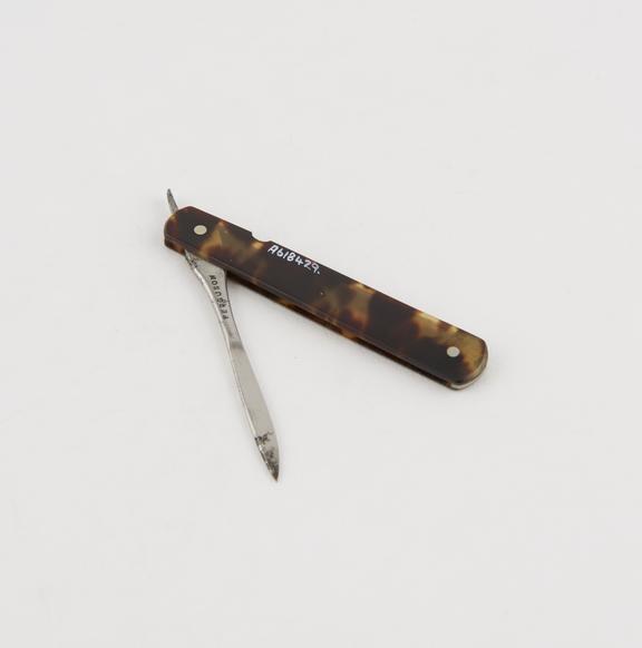 Paget abscess knife, steel, folding, in tortoiseshell sheath