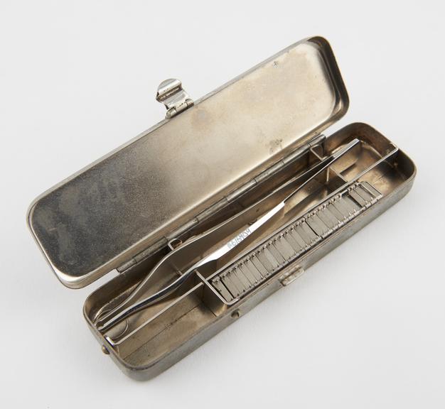 Michell suture set, cased by Collin, French