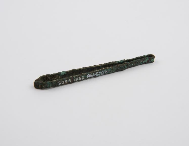 Depilatory forceps, bronze, encrusted, Scalzi collection, Roman