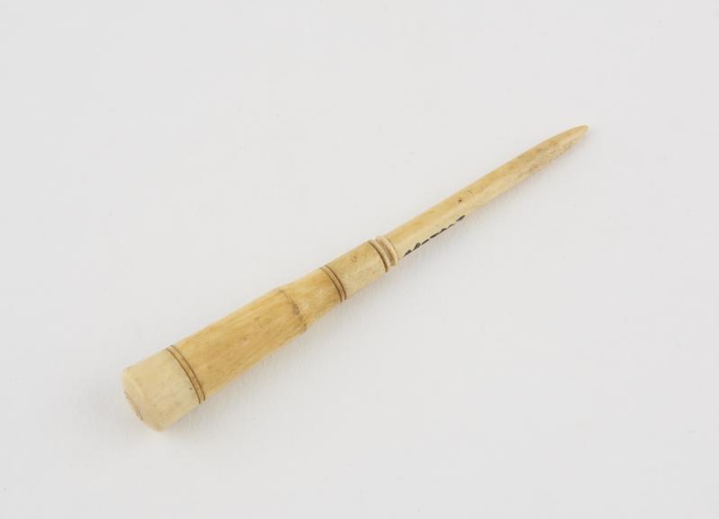 Southey's anasarca trocar, steel, with ivory case