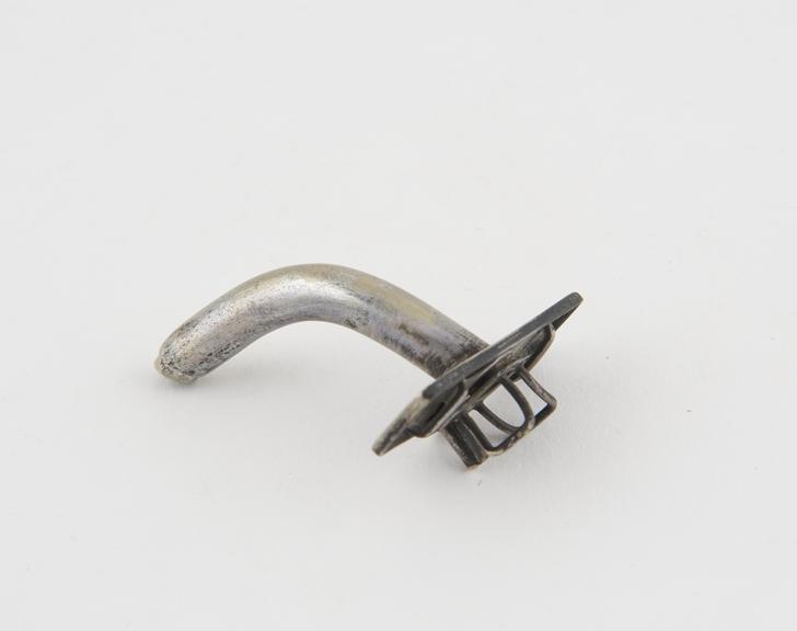 Parker's tracheotomy cannula, silver, 1880-1920