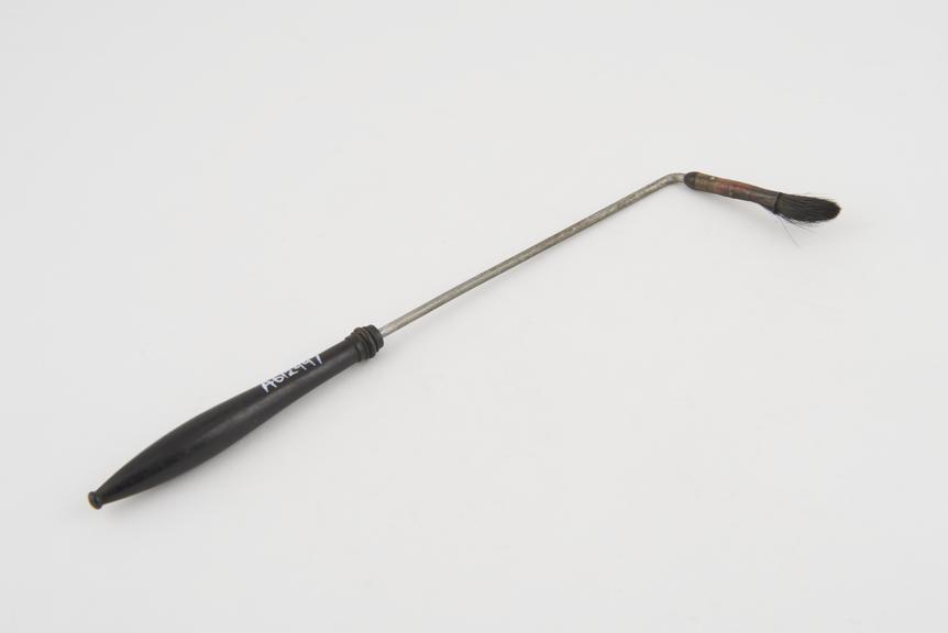 Laryngeal brush, steel, ebony and hair, 19th century