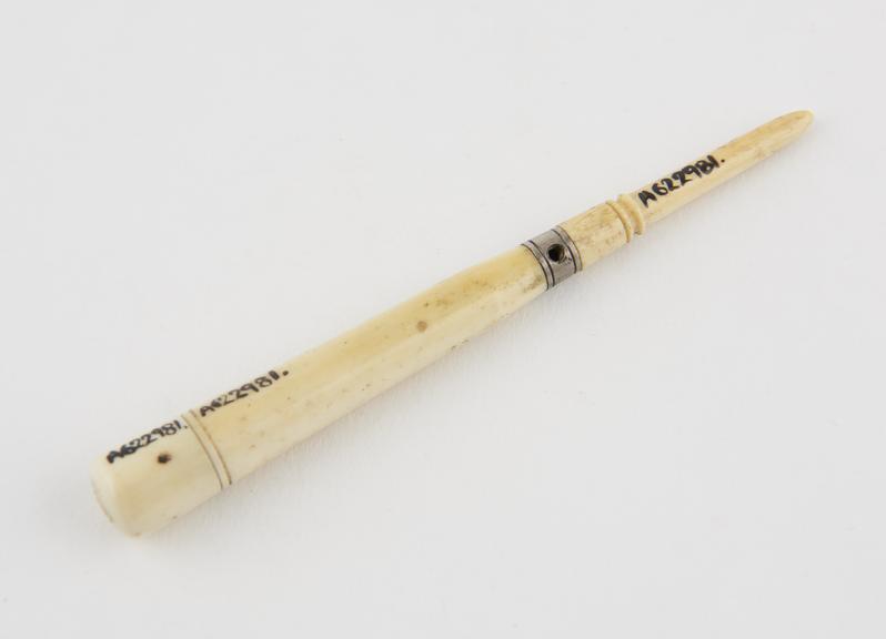 Ivory handle and case only of Southey's ascites trocar