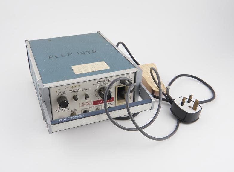 Current probe, serial number B118490, by Tektronix, 1970-79.