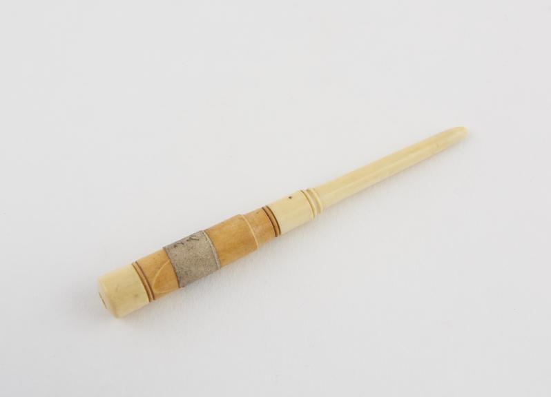 Southey's anasarca trocar in ivory case, cannulae missing