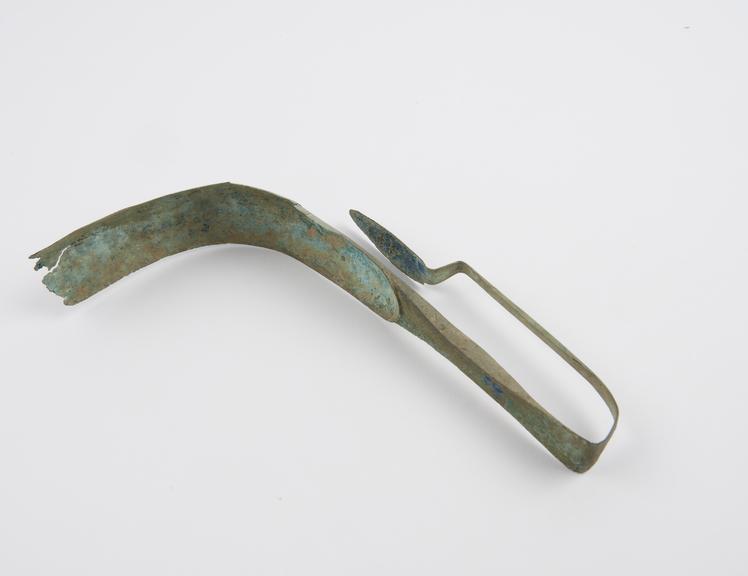 Bronze strigil, Roman(?), 3rd or 4th century