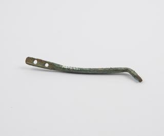 Curved needle with double fenestration