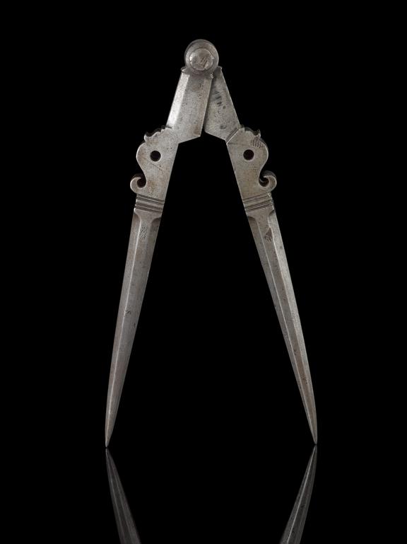 Pair of 121/2 inch dividers made during the seventeenth century
