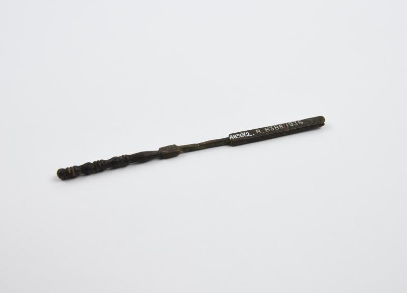 Toilet implement(?), bronze with grooved end, Roman, 199BC-500AD