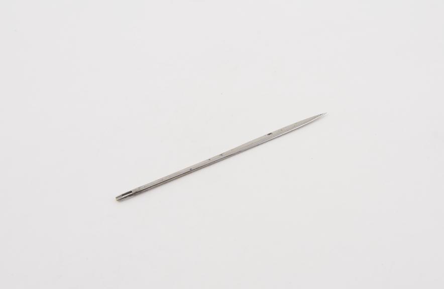 Suture needle, steel, straight