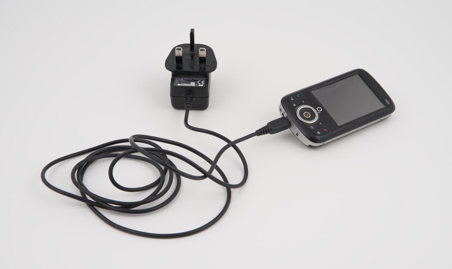 O2 Xda Orbit mobile cellular telephone, 2006 | Science Museum Group ...