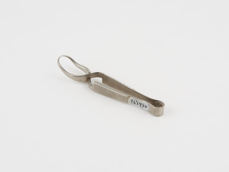 Cross-action towel clip, steel, nickel-plated, probably British