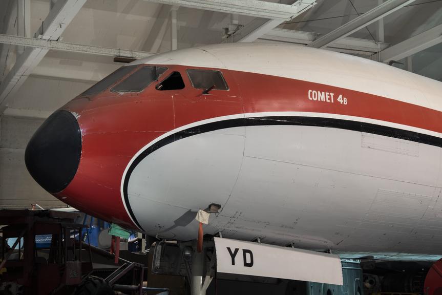 De Havilland Comet 4B Airliner