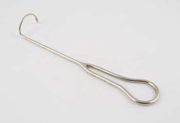 Deschamps' broad ligament needle