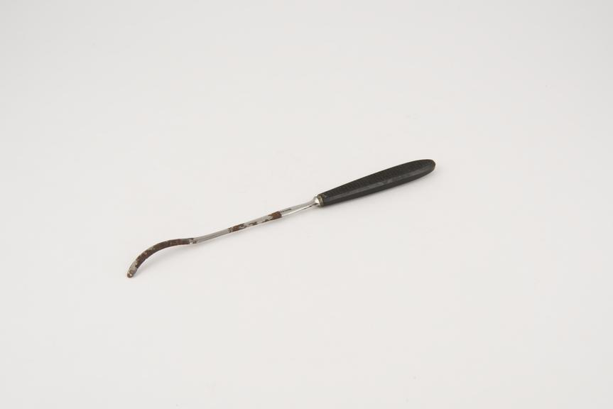 Uterine knife, steel and ebony, by Mathieu of Paris