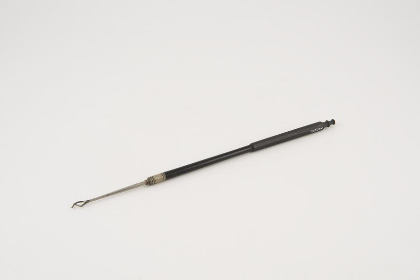 Sims' corkscrew probe, steel and vulcanite