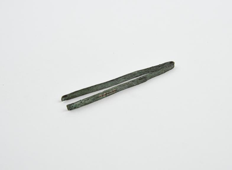 Depilatory forceps, bronze, Roman, from Sforza collection