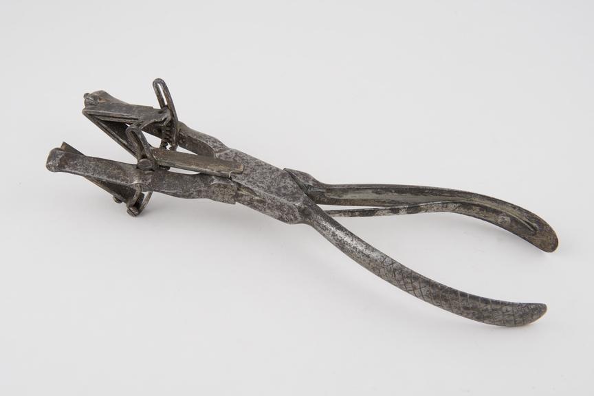 Clamp(?), steel, broken, 19th century