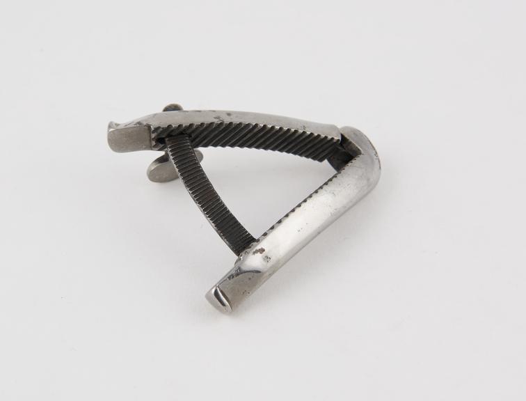 Spencer Wells ovariotomy clamp, steel, nickel-plated, English