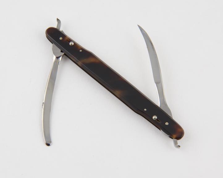 Bistoury, double, steel, folding, in tortoiseshell sheath