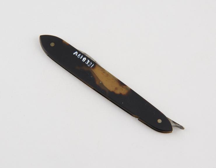 Syme's abscess knife, steel, folding, in tortoiseshell sheath