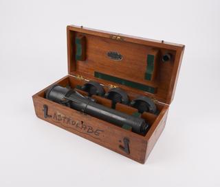 Telescopic sight for prismatic astrolabe, British, 1930-1939